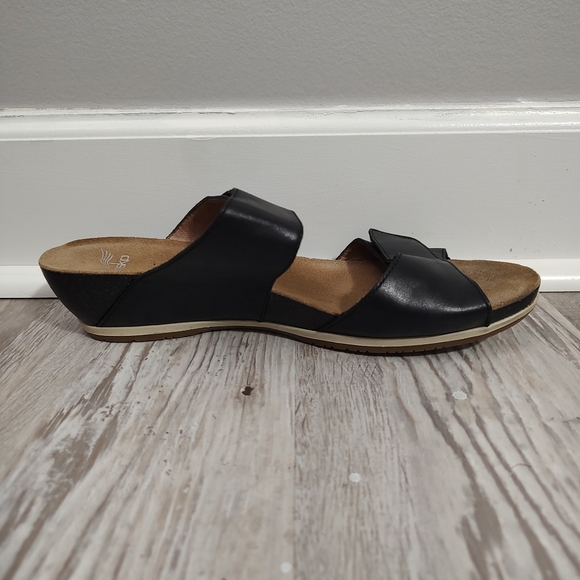 Dansko Vienna Wedge Sandal Black Full Grain Leather Double Strap Slides Size 40 - Picture 4 of 6